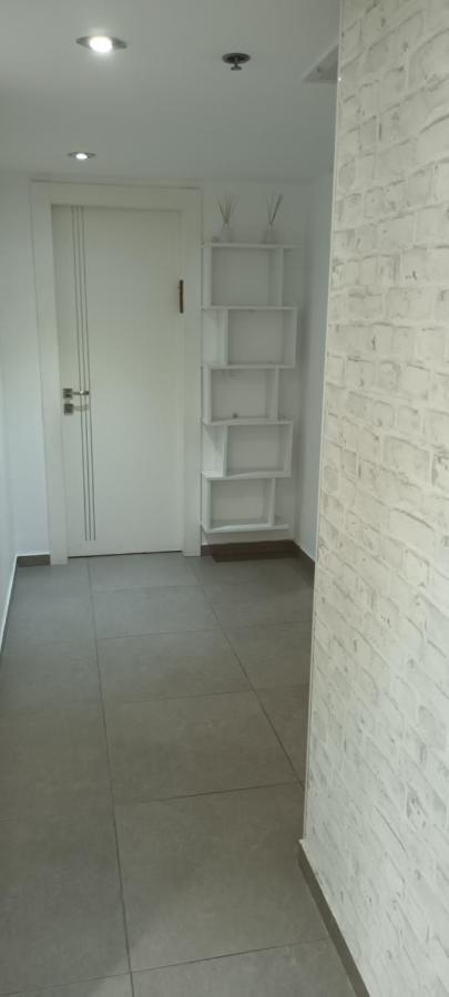 Beach Suite Israel- Private Jacuzzi Garden Suite & Gym, 3 Min Walk To Beach ביץ סוייט ישראל- ג'קוזי פרטי בגינה 3 דקות הליכה לים וחדר כושר Aşkelon Dış mekan fotoğraf