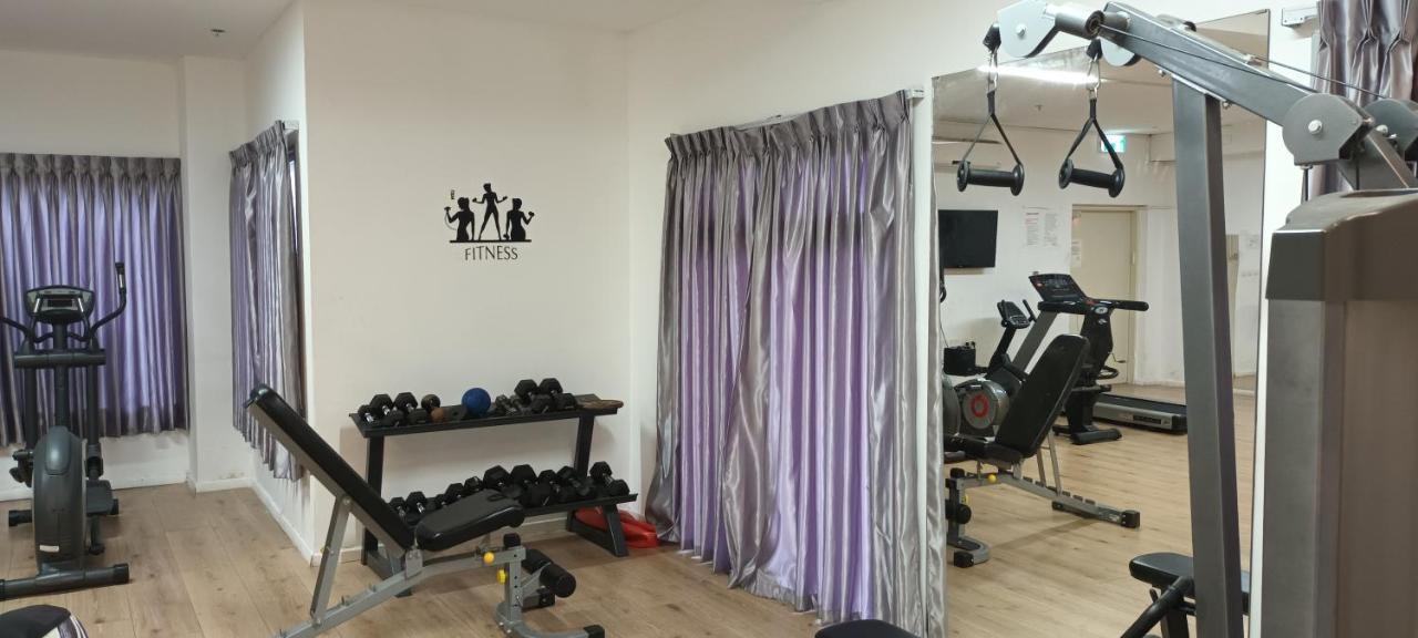 Beach Suite Israel- Private Jacuzzi Garden Suite & Gym, 3 Min Walk To Beach ביץ סוייט ישראל- ג'קוזי פרטי בגינה 3 דקות הליכה לים וחדר כושר Aşkelon Dış mekan fotoğraf
